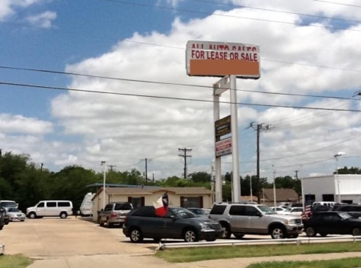 More Photos Of 3535 Forest Ln, Garland Auto Dealership For Sale