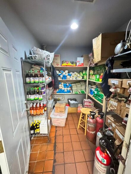 More Photos Of 9604 Ralston Rd, Arvada Restaurant For Sale