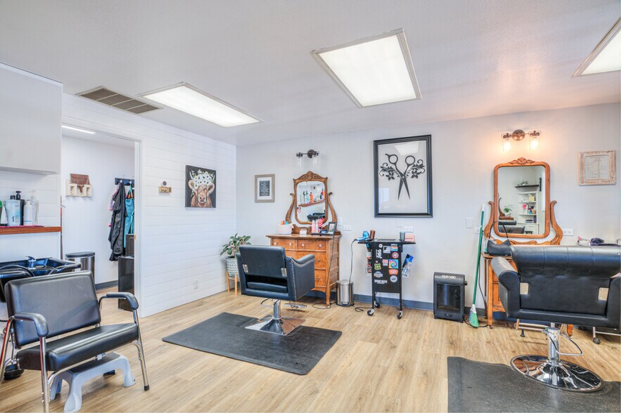 More Photos Of 64661 Bruce Ave, Bend General Retail For Sale