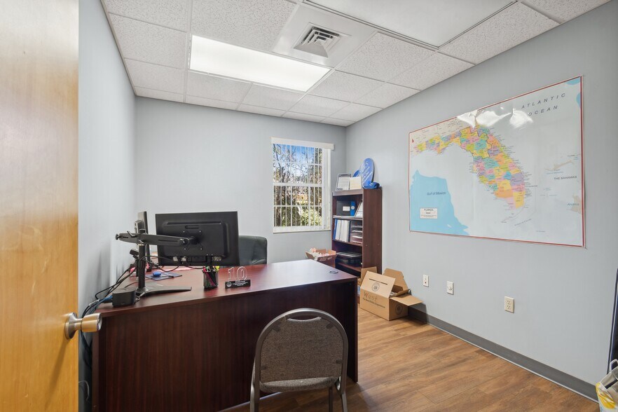 More Photos Of 4615 NW 53rd Ave, Gainesville Medical For Sale