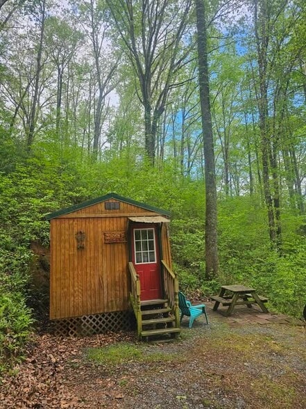 More Photos Of 88 Lower Mountain Creek Rd, Robbinsville Trailer Camper Park For Sale