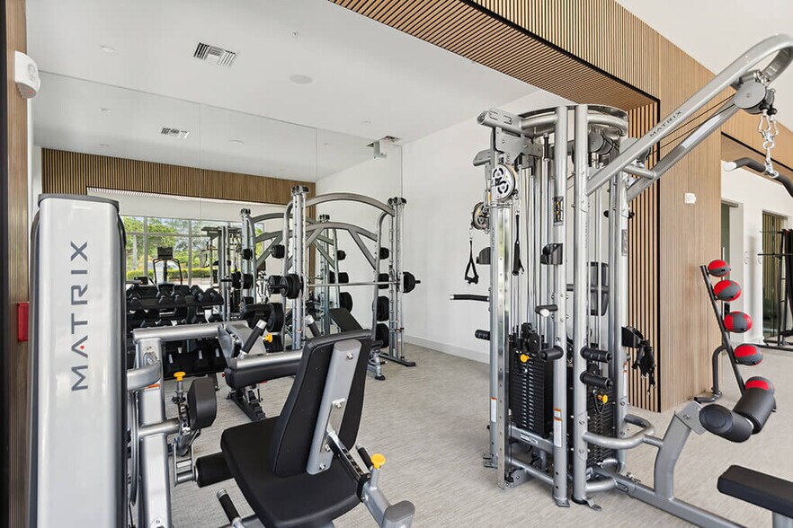 More Photos Of 6500 N Andrews Ave, Fort Lauderdale Apartments For Lease