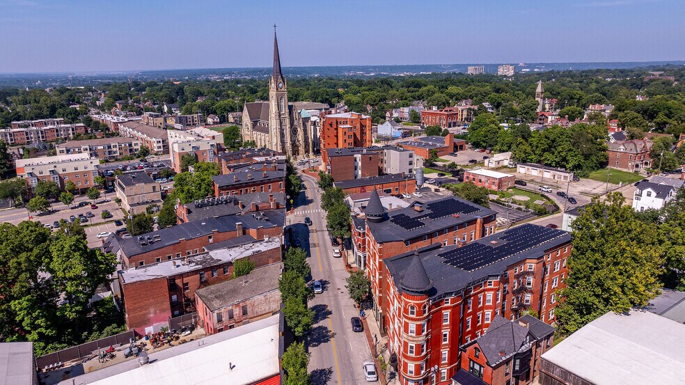 More Photos Of 2800 Woodburn Ave, Cincinnati Storefront For Sale