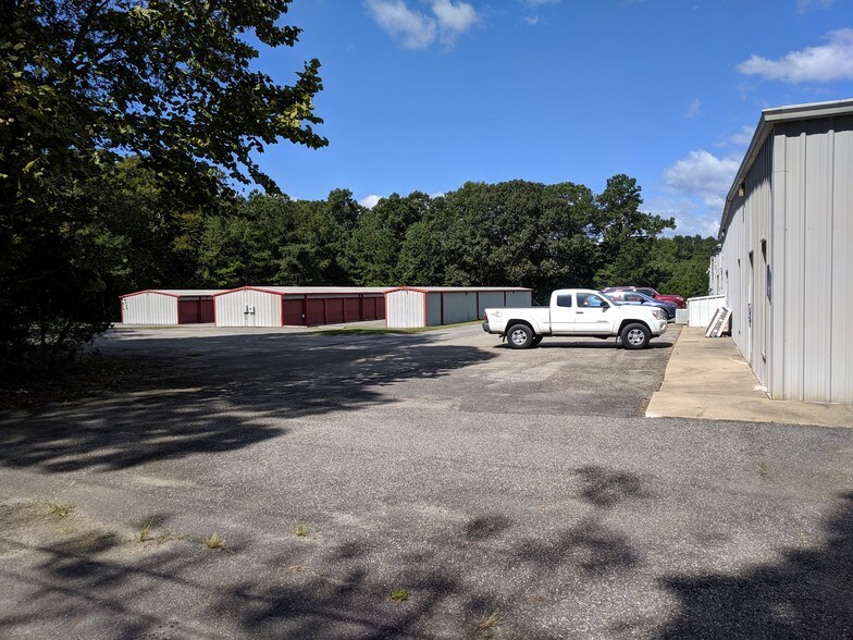 More Photos Of 10880 General Puller Hwy, Hartfield Unknown For Lease