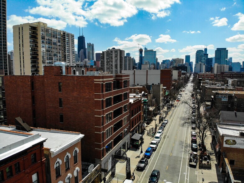 More Photos Of 1553 N Wells St, Chicago Apartments For Sale