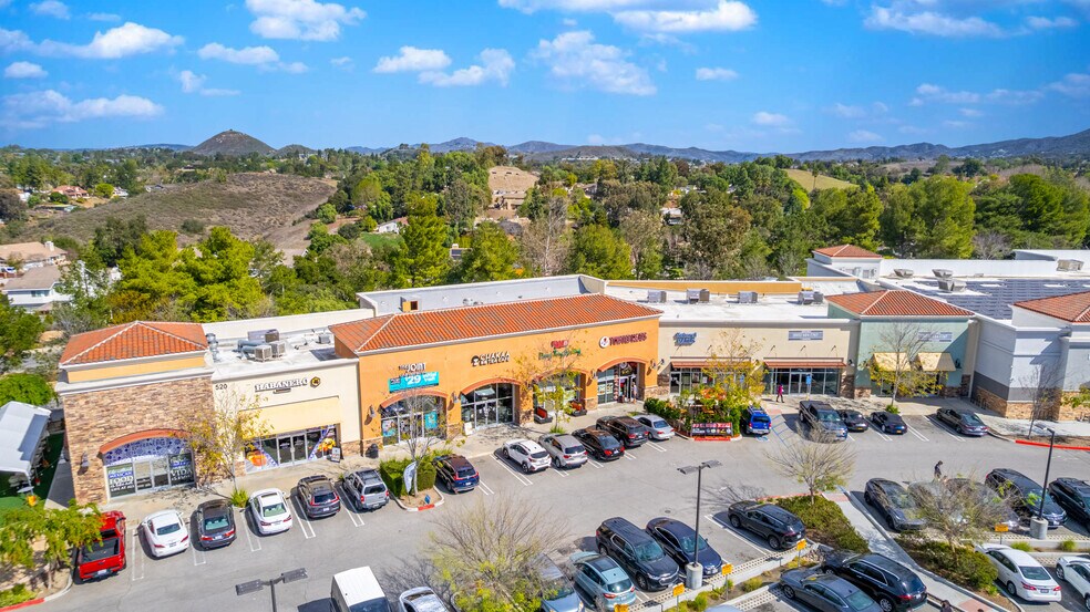 More Photos Of 520 N Ventu Park Rd, Thousand Oaks Storefront Retail Office For Sale