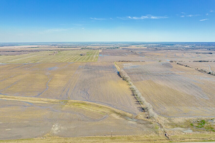 More Photos Of TBD FM 2077, Bonham Land For Sale