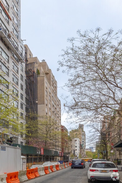 More Photos Of 44 E 67th St, New York Apartments For Lease