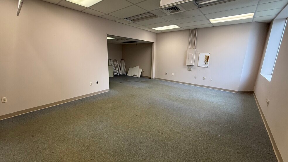 More Photos Of 75 North St, Bloomsbury Office For Lease