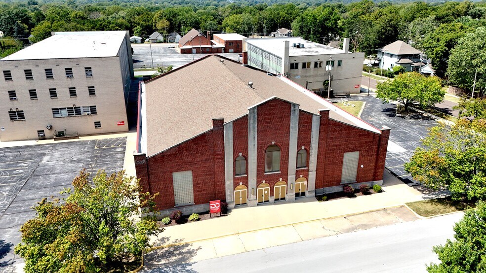 More Photos Of 2157 N Prospect Ave, Springfield Religious Facility For Lease