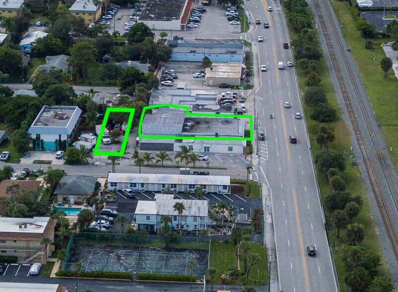 More Photos Of 610 N Dixie Hwy, Lantana Light Distribution For Sale
