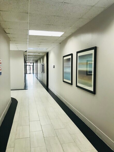 More Photos Of 3315 Burke Rd, Pasadena Medical For Lease