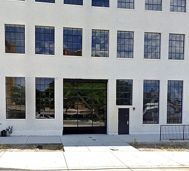 More Photos Of 455-467 25th St, Ogden Restaurant For Lease