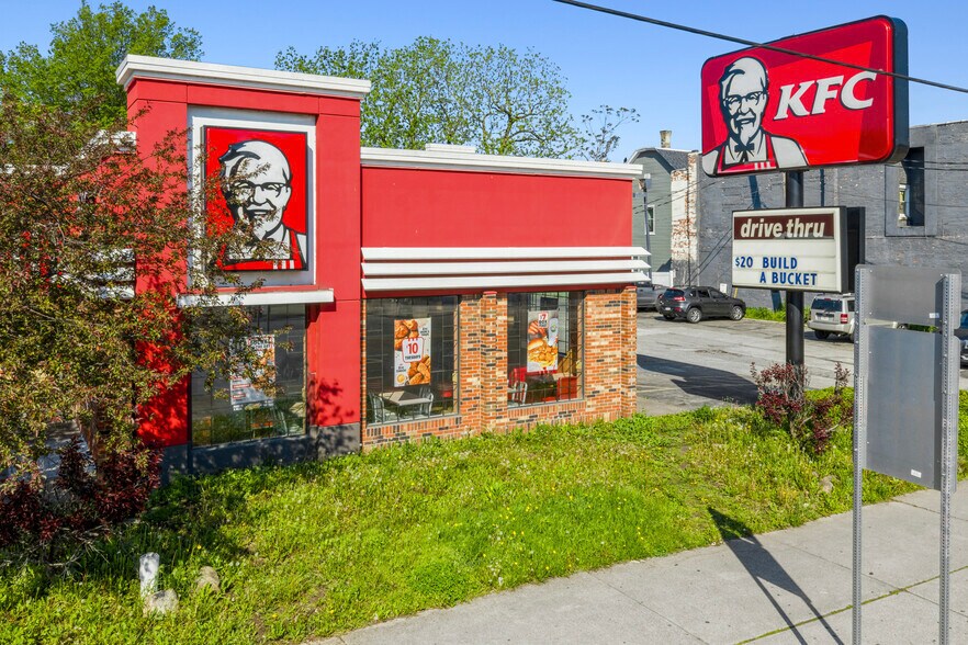 More Photos Of 1116 Parade St, Erie Fast Food For Sale