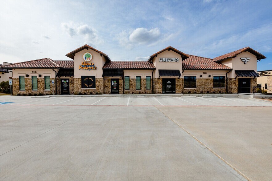 Primary Photo Of 9453 N Beach St, Fort Worth Office For Lease