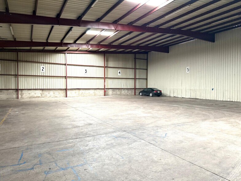 More Photos Of 2303 Santa Rita Ave, Laredo Industrial For Sale