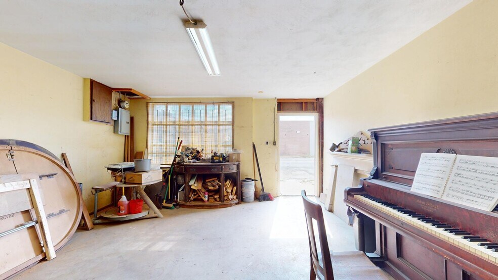 More Photos Of 6911-6917 S Broadway, Saint Louis Storefront Retail Residential For Sale