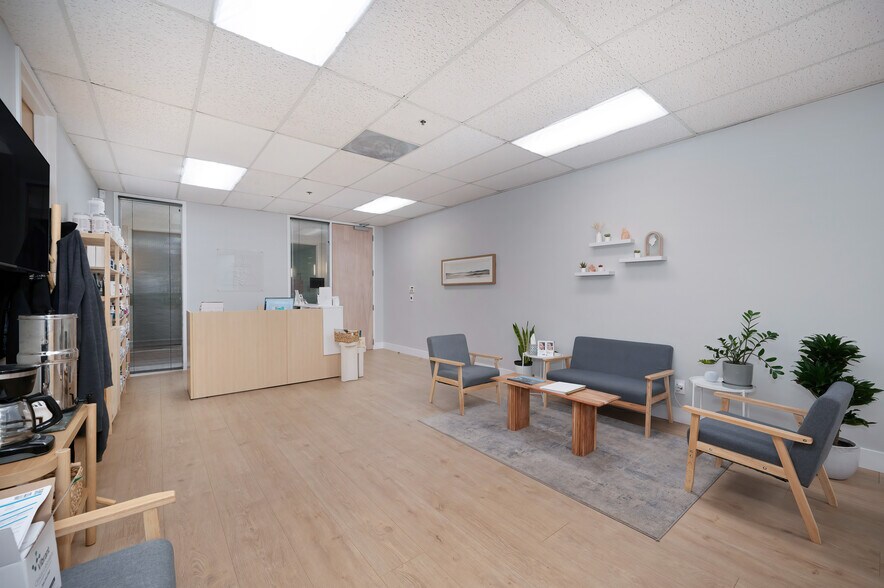 More Photos Of 8700 Auburn Folsom Rd, Granite Bay Office For Lease