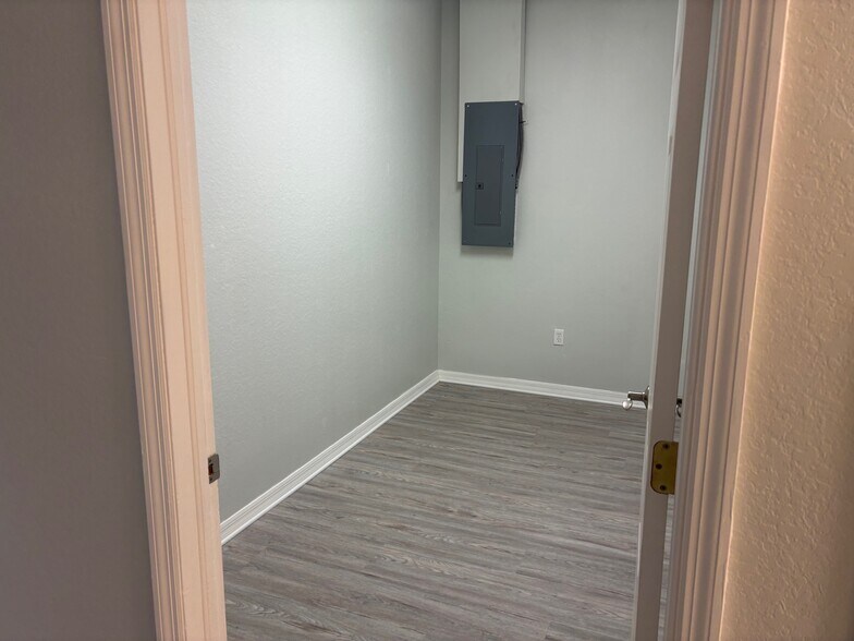 More Photos Of 1531 Rio De Janeiro Ave, Punta Gorda Unknown For Lease