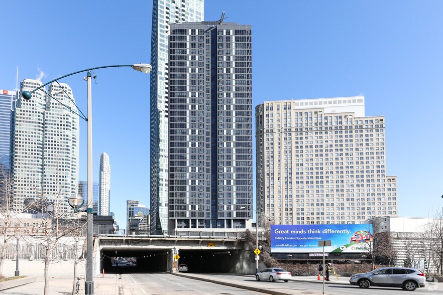 More Photos Of 1 The Esplanade, Toronto Apartments For Lease