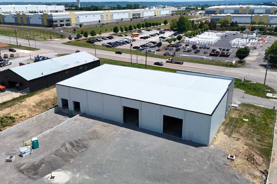 More Photos Of 9381 Seward Rd, Fairfield Warehouse For Lease