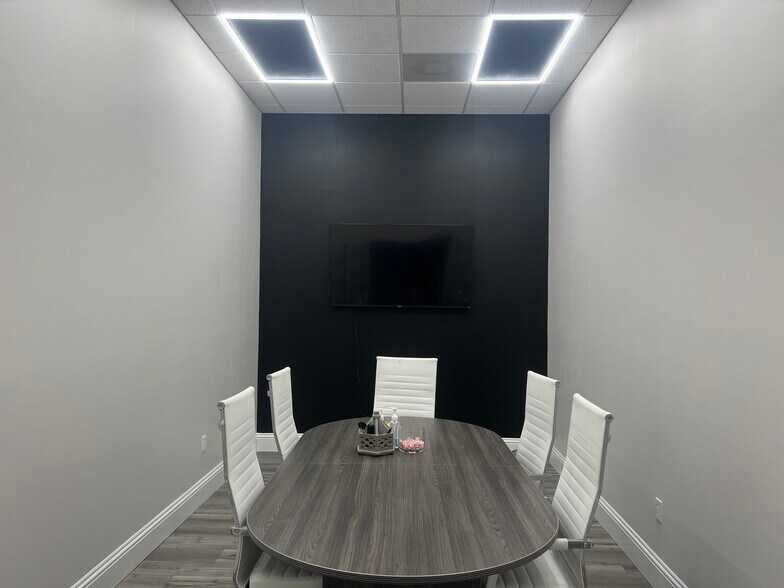 More Photos Of 7444 Narcoossee Rd, Orlando Freestanding For Lease