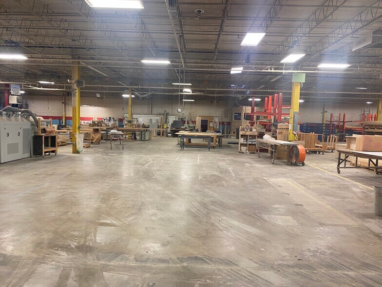 More Photos Of 158 Holly St, Jasper Distribution For Lease