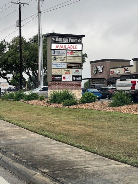 More Photos Of 2180-2188 W State Highway 46 W, New Braunfels Storefront Retail Office For Lease