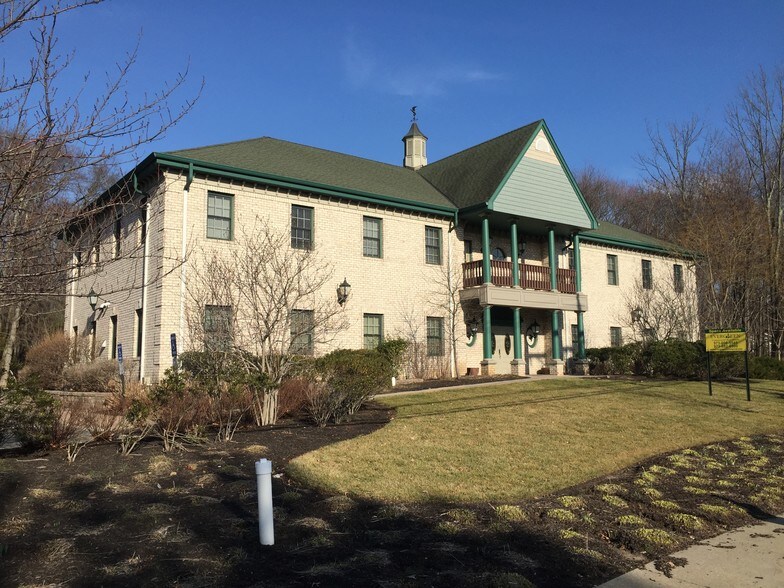 More Photos Of 328 Changebridge Rd, Pine Brook Office For Lease