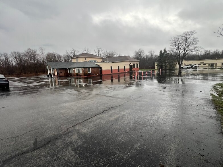 More Photos Of 9415 Main St, Clarence Freestanding For Sale