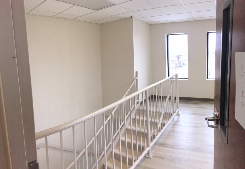 More Photos Of 6309-6313 W 95th St, Oak Lawn Medical For Lease