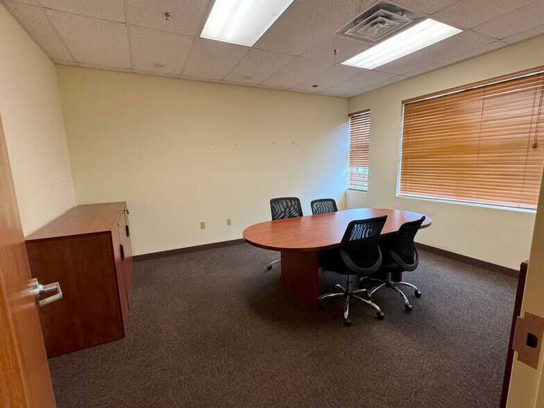 More Photos Of 3303 William Richardson Dr, South Bend Light Manufacturing For Sale