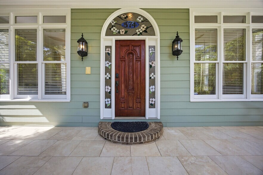 More Photos Of 574 East Ave NE, Atlanta Multifamily For Sale