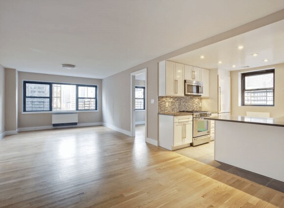 More Photos Of 301 E 47th St, New York Apartments For Lease