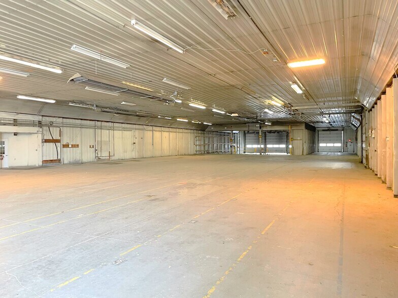 More Photos Of 14483 OH-31, Kenton Manufacturing For Sale