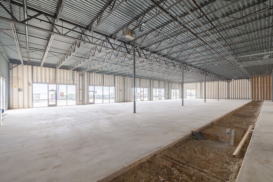 More Photos Of 9179 FM 78, Converse Storefront For Lease