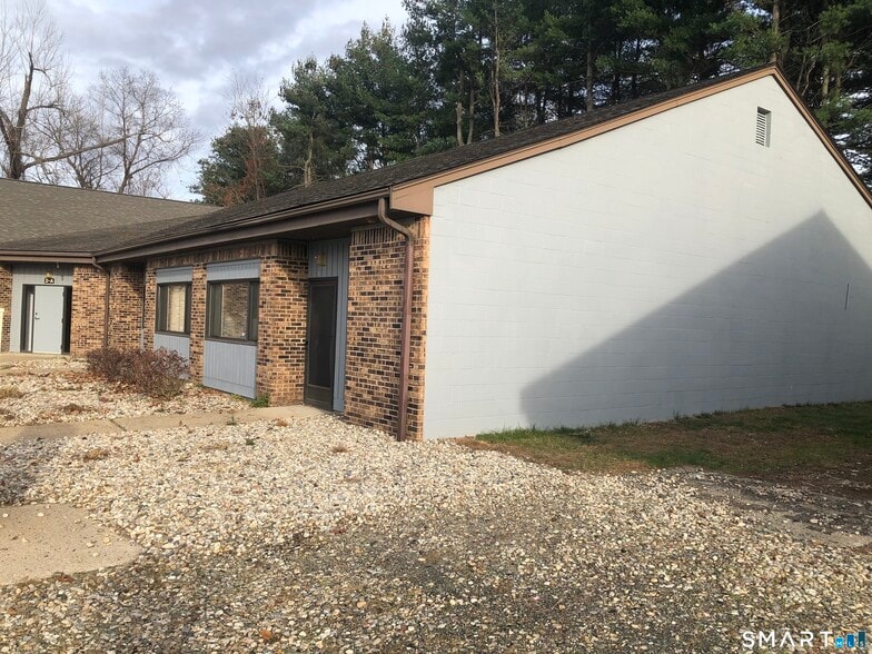 More Photos Of 400 Chapel Rd, South Windsor Flex For Sale