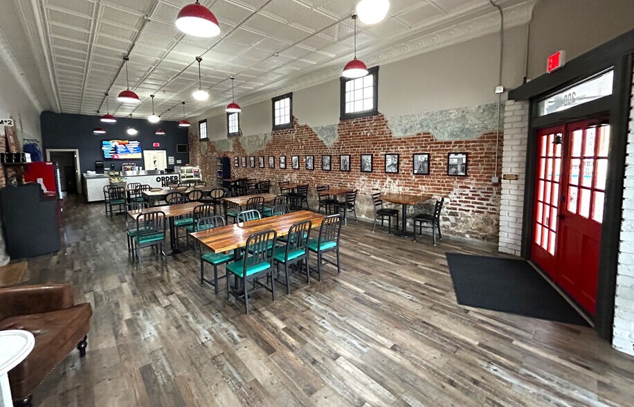 More Photos Of 200 W Main St, Council Grove Storefront Retail Residential For Sale