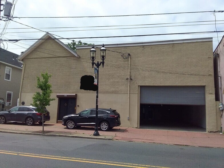 Primary Photo Of 367 Somerset St, North Plainfield Warehouse For Lease