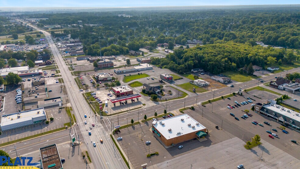 More Photos Of 101 S Canfield Niles Rd, Youngstown Bank For Lease
