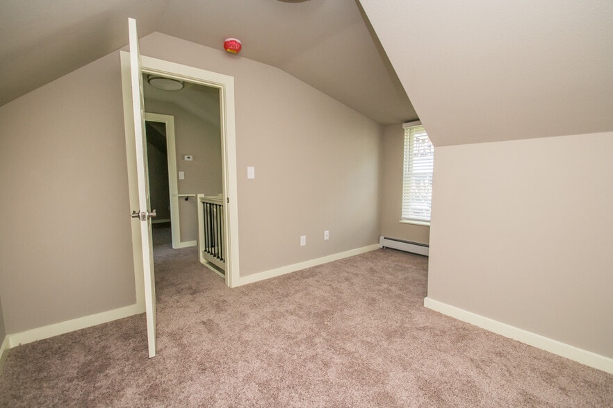 More Photos Of 1806 17th St, Boulder Apartments For Sale