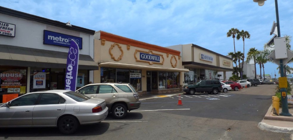 Primary Photo Of 7875 Broadway, Lemon Grove Storefront For Sale