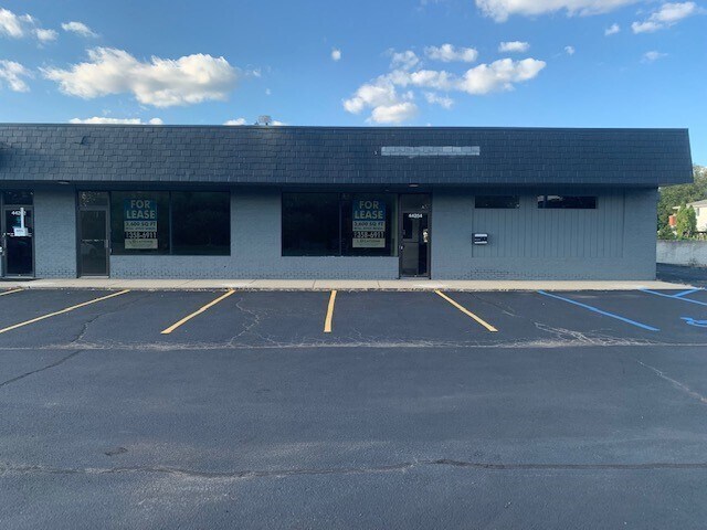 More Photos Of 44254-44282 Warren Rd, Canton Township Unknown For Lease