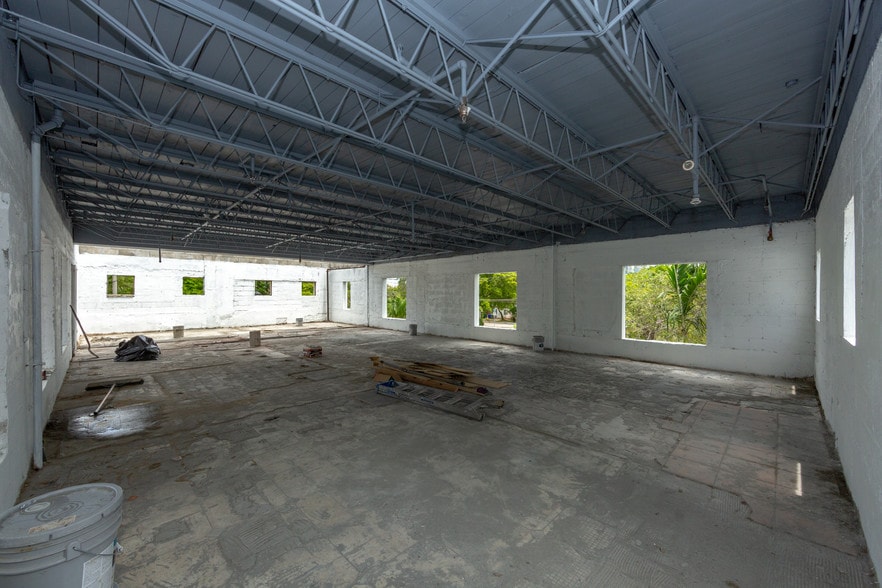 More Photos Of 4900 NE 2nd Ave, Miami Freestanding For Lease