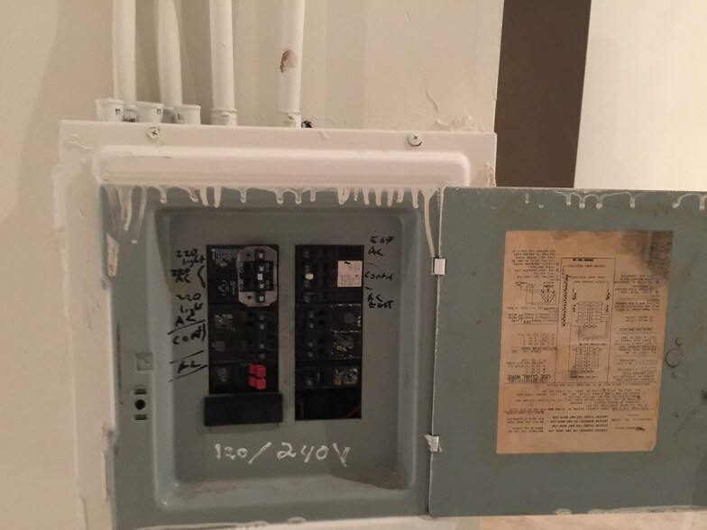 More Photos Of 7505 Jurupa Ave, Riverside Light Manufacturing For Lease