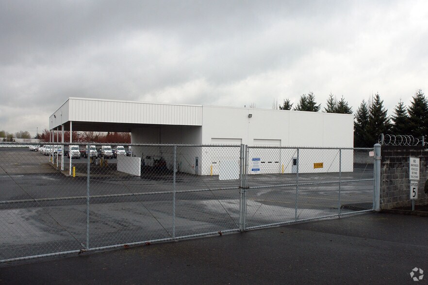 More Photos Of 13704 NE Airport Way, Portland Unknown For Lease