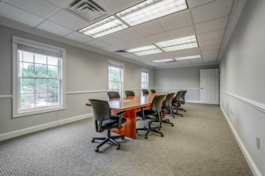 More Photos Of 95 Zion Station Ct, Troy Flex For Sale