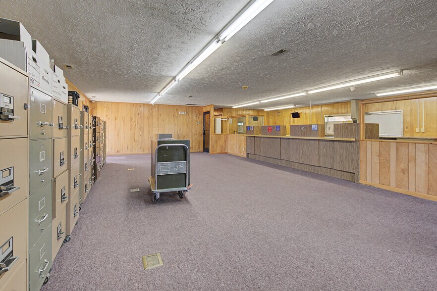 More Photos Of 219 N Main St, Spring Lake Bank For Sale