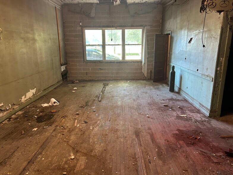 More Photos Of 1114 W Polk St, Chicago Apartments For Sale