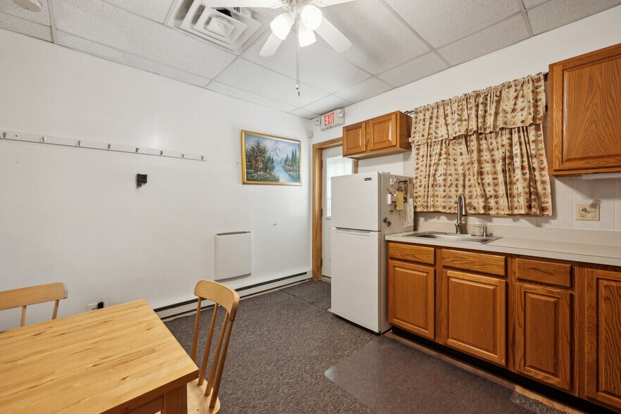 More Photos Of 266 Palisade Ave, Cliffside Park Storefront For Sale